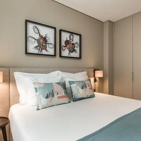 Aparthotel Legends House By Sweet 2*